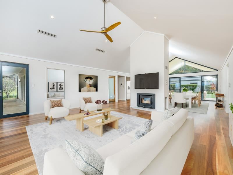 43 Wallaroo Drive, Chittering WA 6084