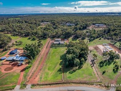 43 Wallaroo Drive, Chittering WA 6084
