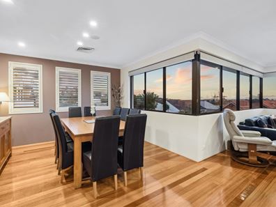 8 Tingira Circle, East Fremantle WA 6158