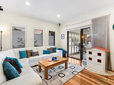 8 Tingira Circle, East Fremantle WA 6158