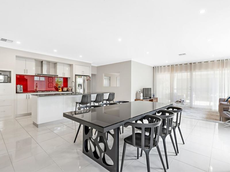 65 Huntington Avenue, Wellard WA 6170