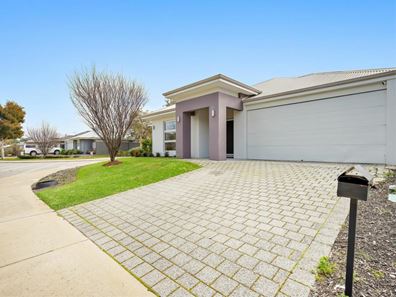 65 Huntington Avenue, Wellard WA 6170