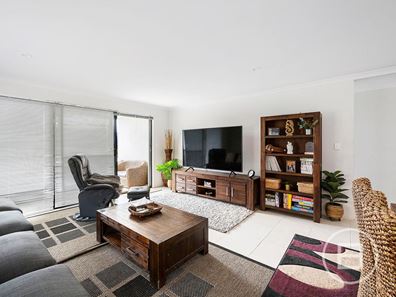 23 Bulloo Loop, Ellenbrook WA 6069