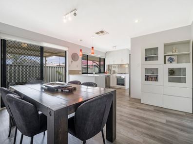 4/5 Bronzewing Street, Huntingdale WA 6110