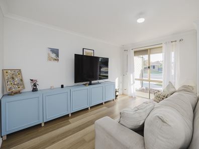 70 St Barnabas Boulevard, Quinns Rocks WA 6030