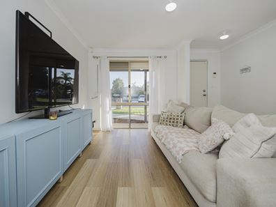 70 St Barnabas Boulevard, Quinns Rocks WA 6030