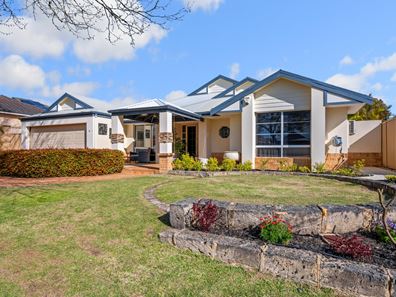 14 Sanctuary Avenue, Canning Vale WA 6155