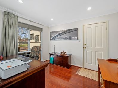14 Sanctuary Avenue, Canning Vale WA 6155