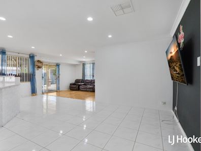 35 Sandridge Street, Gosnells WA 6110