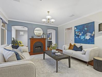 52 Bentwood Avenue, Woodlands WA 6018