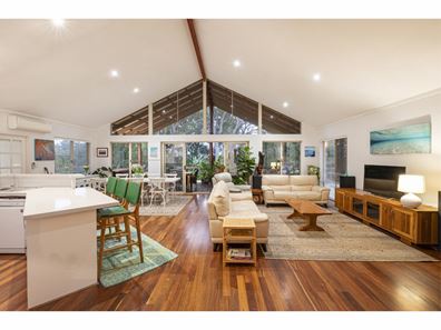 21 Koorabin Drive, Yallingup WA 6282
