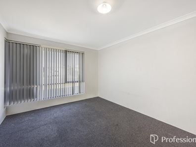 5 Lismore Road, Byford WA 6122