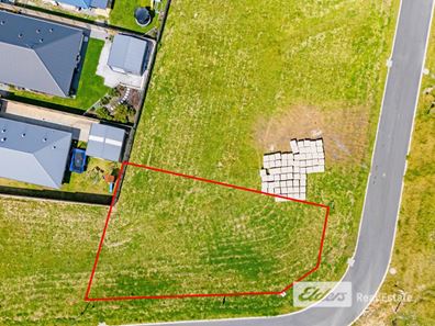 68 Greyhound Circle, Gledhow WA 6330