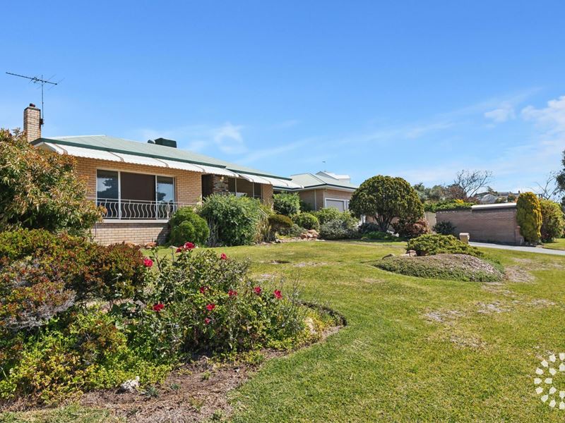 23 Locke Crescent, East Fremantle WA 6158
