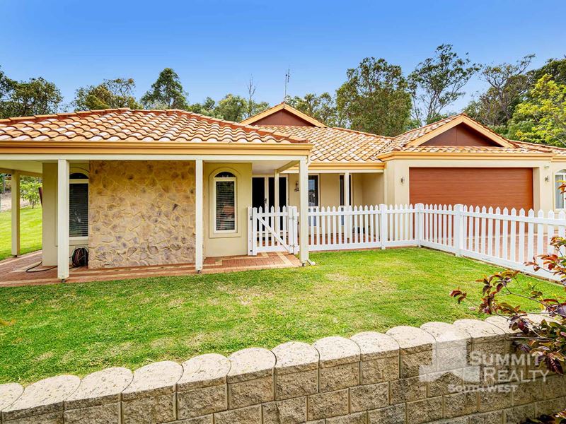 45 Winthrop Avenue, College Grove WA 6230