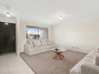 10 Garnet Way, Dalyellup WA 6230