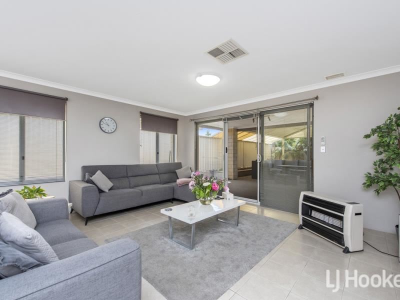 166 Badgerup Avenue, Lakelands WA 6180