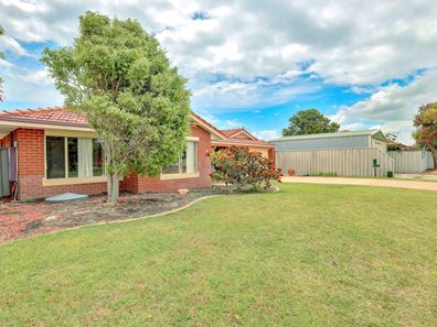 4 Shoalhaven Place, Waikiki WA 6169