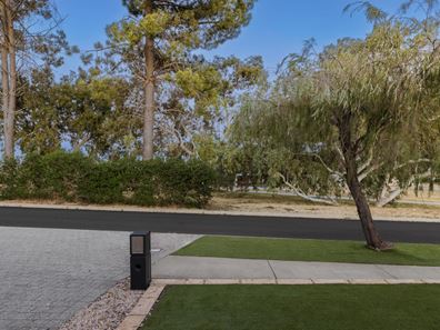 21 Pipeline Boulevard, Piara Waters WA 6112