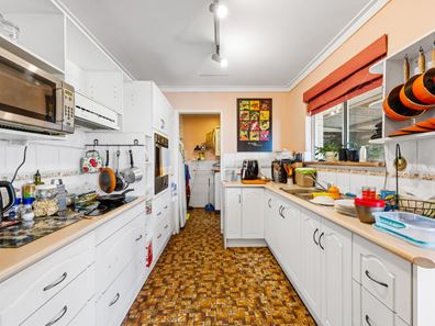 4 Stockdale Road, Kewdale WA 6105