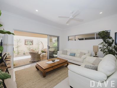 152C Duke Street, Scarborough WA 6019