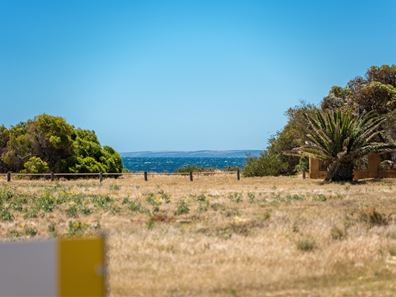 10 Coastside Crescent, Glenfield WA 6532