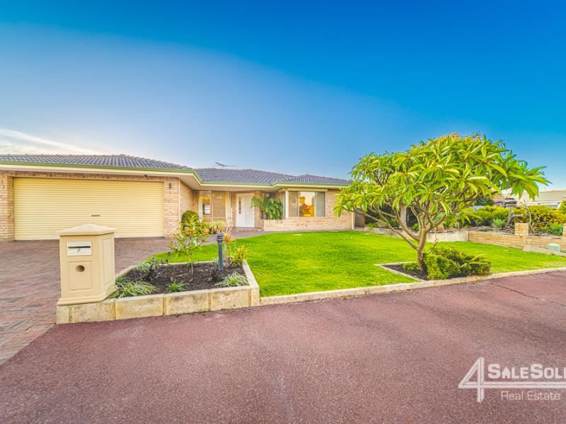 7 Oriole Street, Stirling WA 6021