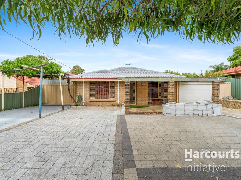 17 Oakleaf Circle, Mirrabooka WA 6061