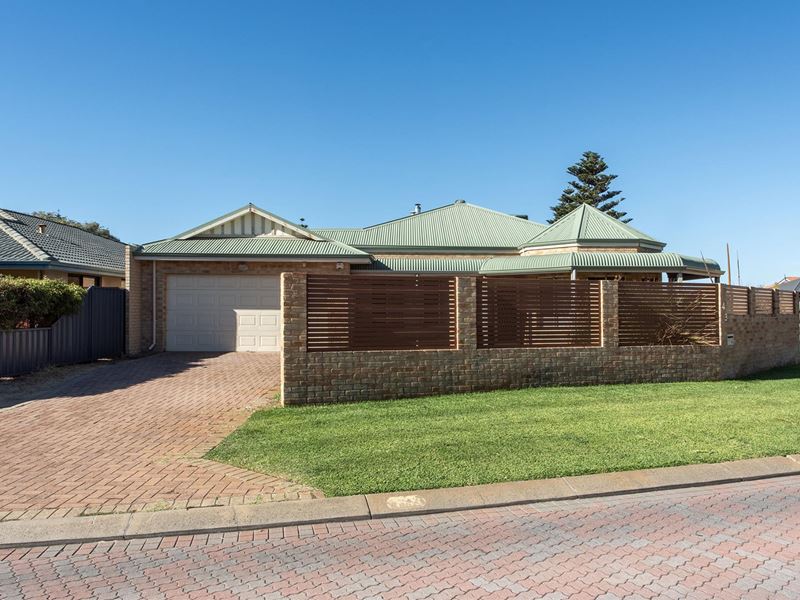143 Secret Harbour Boulevard, Secret Harbour