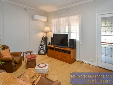 44 Williams Street, Boyup Brook WA 6244