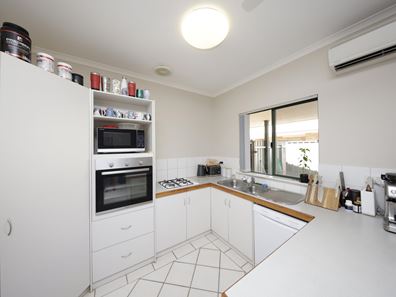 6B Garland Place, Millars Well WA 6714