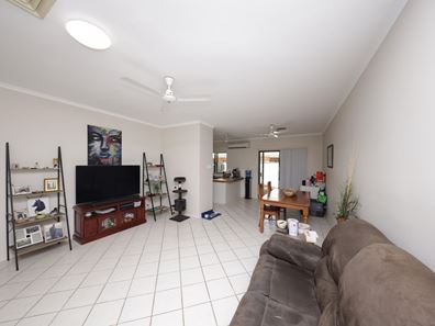 6B Garland Place, Millars Well WA 6714