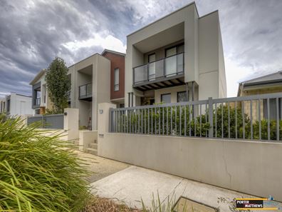 202 Leeuwin Boulevard, Bushmead WA 6055
