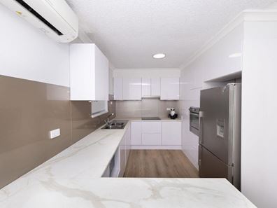 2/21 Hill Road, Dampier WA 6713