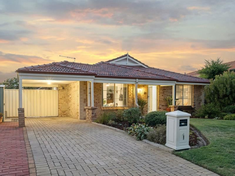 1 Dunlop Rise, Kinross WA 6028