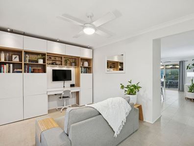 1 Dunlop Rise, Kinross WA 6028