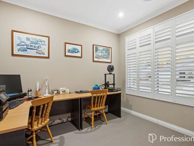 6 Aspinall Road, Byford WA 6122