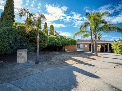 21A Woolerong Walk, Marangaroo WA 6064