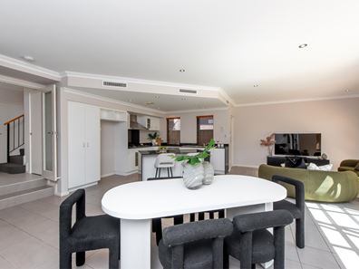 15A Calais Road, Scarborough WA 6019