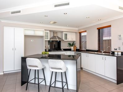15A Calais Road, Scarborough WA 6019