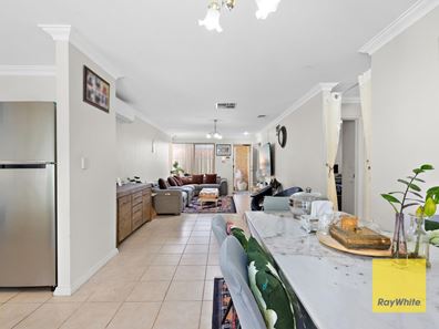9/4-12 Ayer Road, Queens Park WA 6107