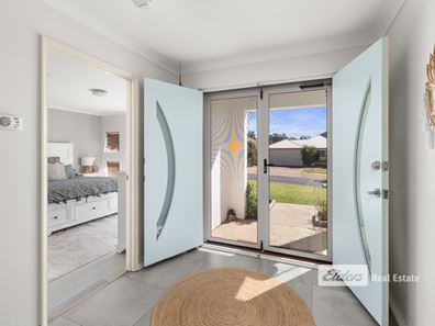 13 Chisholm Road, Dalyellup WA 6230