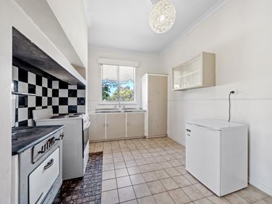 8 Plummer St, East Victoria Park WA 6101