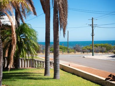 6 Hosken St, Bluff Point WA 6530