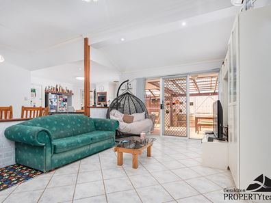 6 Hosken St, Bluff Point WA 6530