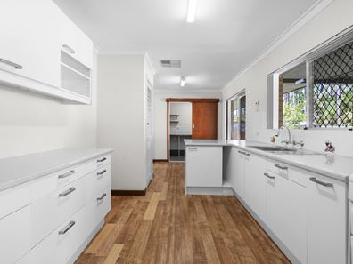 9 Highman St, South Guildford WA 6055
