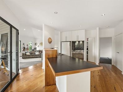 1A Parakeet Road, Margaret River WA 6285