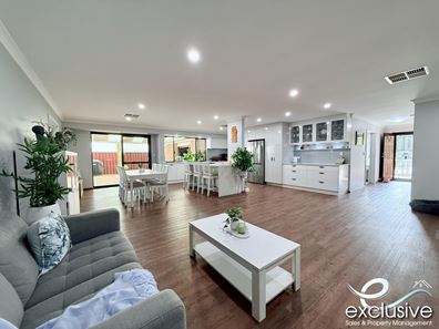 65 Dongara Circle, Jane Brook WA 6056