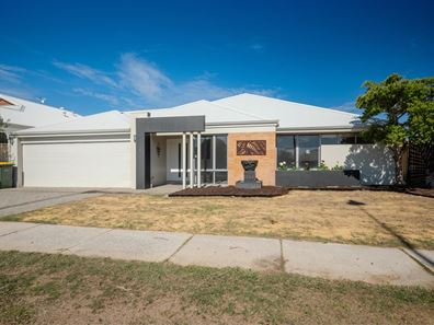 6 Landbeach Boulevard, Butler WA 6036