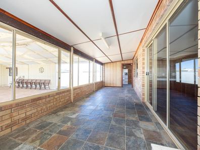 14 Tuart Street, Leeman WA 6514